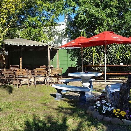 Stumble inn Backpackers Stellenbosch Exterior foto