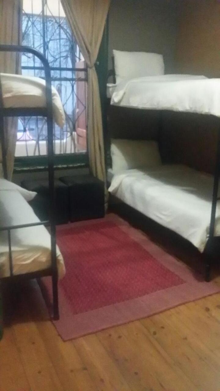 Stumble inn Backpackers Stellenbosch Exterior foto